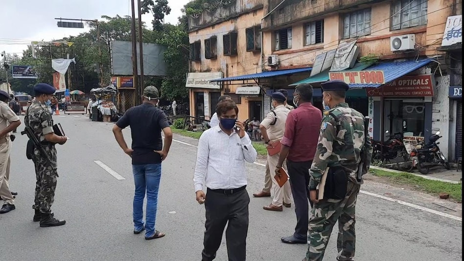 पीएफआई के खिलाफ छापेमारी : मुंबई की अदालत ने पांच आरोपियों की हिरासत तीन अक्टूबर तक बढ़ाई पीएफआई के खिलाफ छापेमारी : मुंबई की अदालत ने पांच आरोपियों की हिरासत तीन अक्टूबर तक बढ़ाई