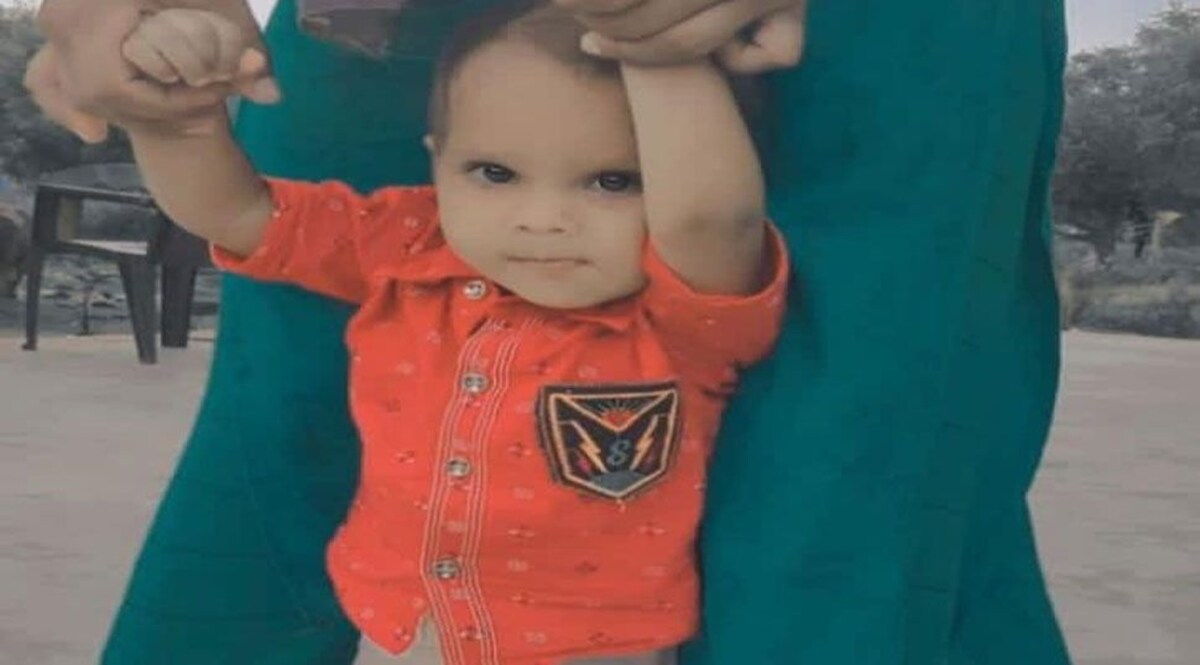 देखें वीडियो: ...जब 7 घंटों तक बोरवल में फंसी रही डेढ़ साल की बच्ची CrimeTak