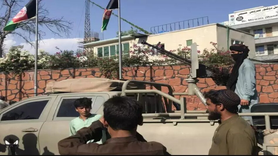 Kabul Blast : काबुल में रूसी दूतावास के गेट पर बड़ा धमाका, 2 रूसी नागरिकों समेत 20 की मौत Kabul Blast : काबुल में रूसी दूतावास के गेट पर बड़ा धमाका, 2 रूसी नागरिकों समेत 20 की मौत