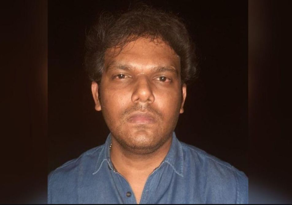 TamilNadu MMS Case: हॉस्टल की लड़कियों के वीडियो दोस्त को भेजती थी, लड़कियों को नग्न देखने की यह हवस क्या है! TamilNadu MMS Case: हॉस्टल की लड़कियों के वीडियो दोस्त को भेजती थी, लड़कियों को नग्न देखने की यह हव...