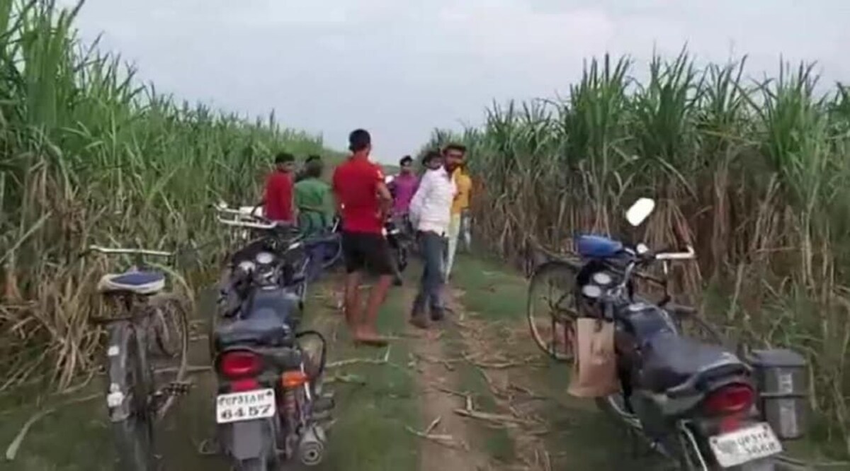 Lakhimpur Kheri: 'घसीटकर ले गए 3 लड़के, फिर मारकर लटका दिया' CrimeTak