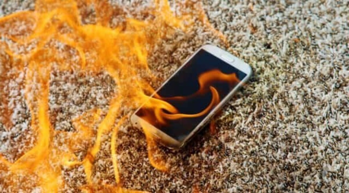 LAVA कंपनी का मोबाइल फटा, 8 माह की बच्ची की मौत! CrimeTak