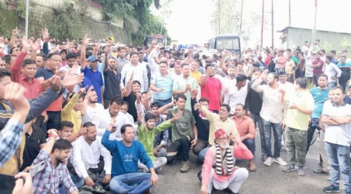 Ankita Bhandari Murder Case: अंकिता भंडारी की पोस्टमार्टम रिपोर्ट पर लोगों का फूटा गुस्सा, नेशनल हाईवे किया जाम CrimeTak