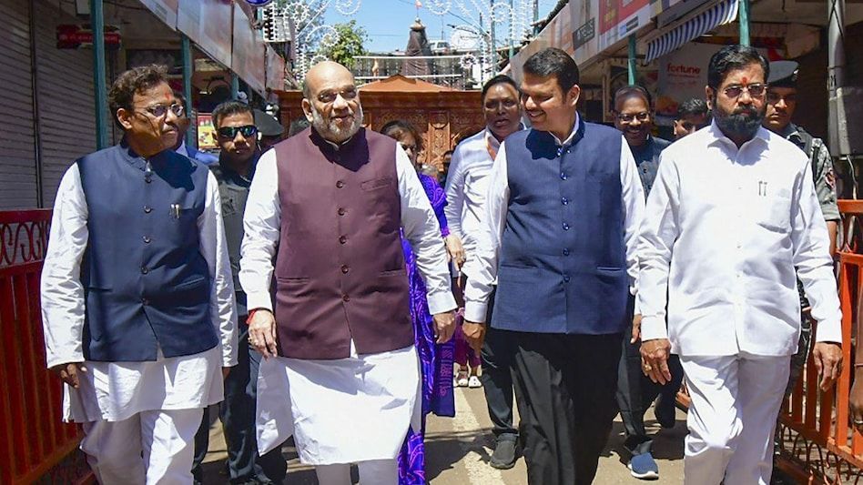 ...जब अमित शाह के आसपास घूम रहा था ये शख्स!