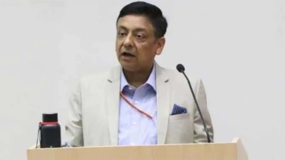 अंडमान के पूर्व चीफ सेक्रेटरी के खिलाफ मिले यौन उत्पीड़न के सबूत! अंडमान के पूर्व चीफ सेक्रेटरी के खिलाफ मिले यौन उत्पीड़न के सबूत!