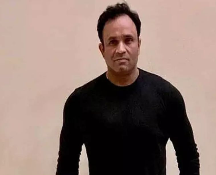 Mumbai Crime: बीवी ने प्रोड्यूसर पति को कार में रंगरलियां मनाते पकड़ लिया, तब बचने के लिए उसने पत्नी को कुचला, देखिये वीडियो Mumbai Crime: बीवी ने प्रोड्यूसर पति को कार में रंगरलियां मनाते पकड़ लिया, तब बचने के लिए उसने पत्न...