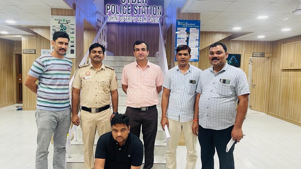 Delhi Crime: इंटरनेशनल फ्लाइट बुकिंग के नाम पर बीटेक-एमबीए ने की करोड़ों की ठगी Delhi Crime: इंटरनेशनल फ्लाइट बुकिंग के नाम पर बीटेक-एमबीए ने की करोड़ों की ठगी