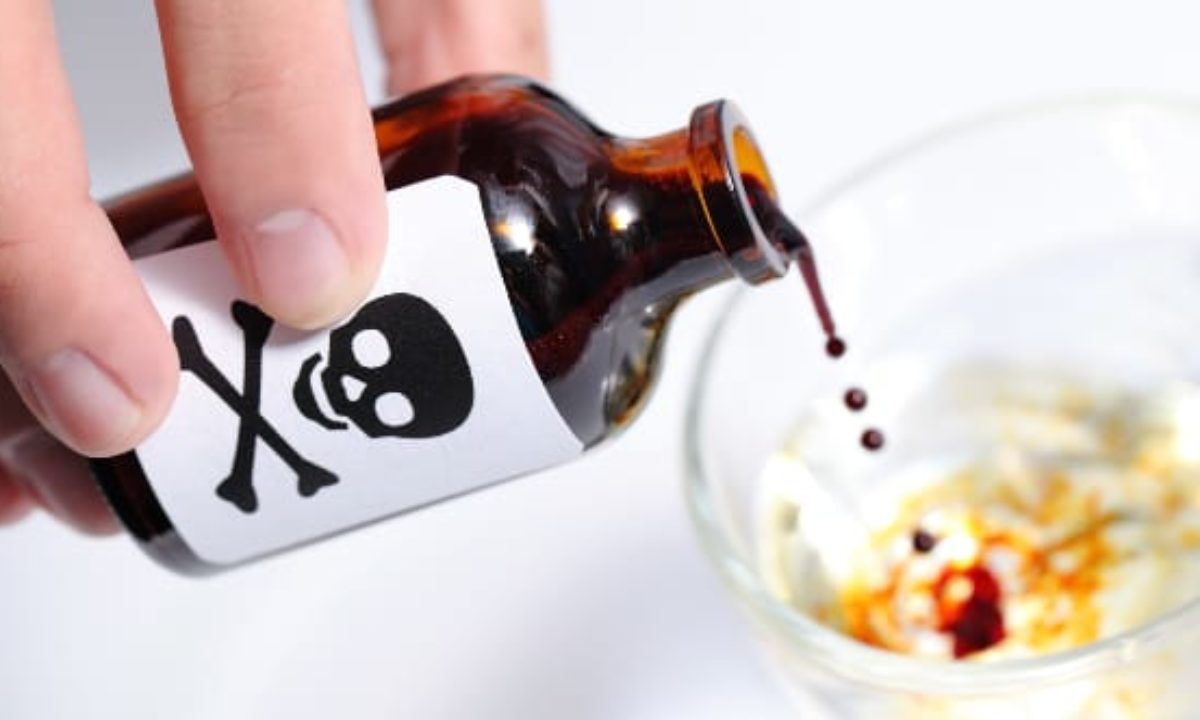 Crime News: तीन नाबालिग सहेलियों ने एक साथ खाया जहर, 2 की मौत, 1 की हालत गंभीर Crime News: तीन नाबालिग सहेलियों ने एक साथ खाया जहर, 2 की मौत, 1 की हालत गंभीर