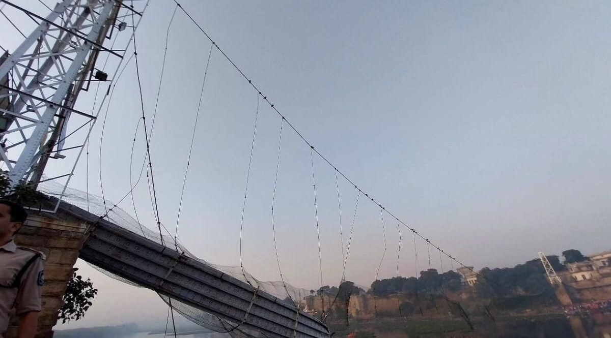 Morbi bridge collapse : क्यों गिरा मोरबी केबल ब्रिज ? कौन है इसके लिए जिम्मेदार ? क्या बनेगा राजनीतिक मुद्दा ? CrimeTak