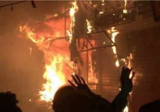 चांदनी चौक में भीषण आग, रात भर धधकती रही भागीरथ पैलेस मार्केट, इलेक्ट्रॉनिक बाज़ार राख CrimeTak