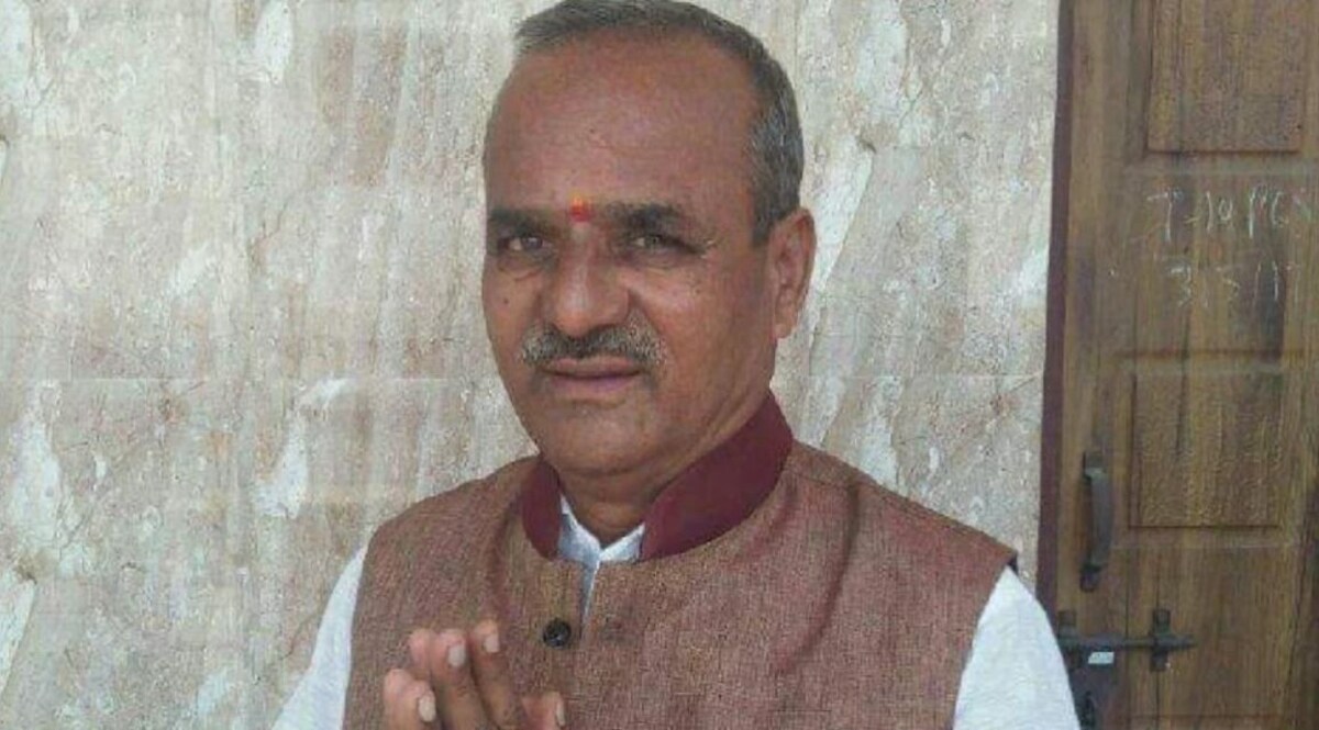 Karnataka Crime: कलबुर्गी में बीजेपी कार्यकर्ता की चाकू से गोदकर हत्या, गुप्तांग में मारे चाकू CrimeTak