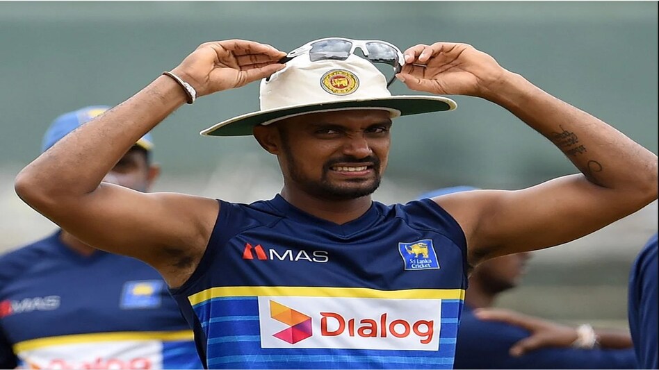 Rape Case: टी20 वर्ल्ड कप के दौरान क्रिकेटर ने किया रेप! पुलिस ने टीम होटल से किया गिरफ्तार Rape Case: टी20 वर्ल्ड कप के दौरान क्रिकेटर ने किया रेप! पुलिस ने टीम होटल से किया गिरफ्तार