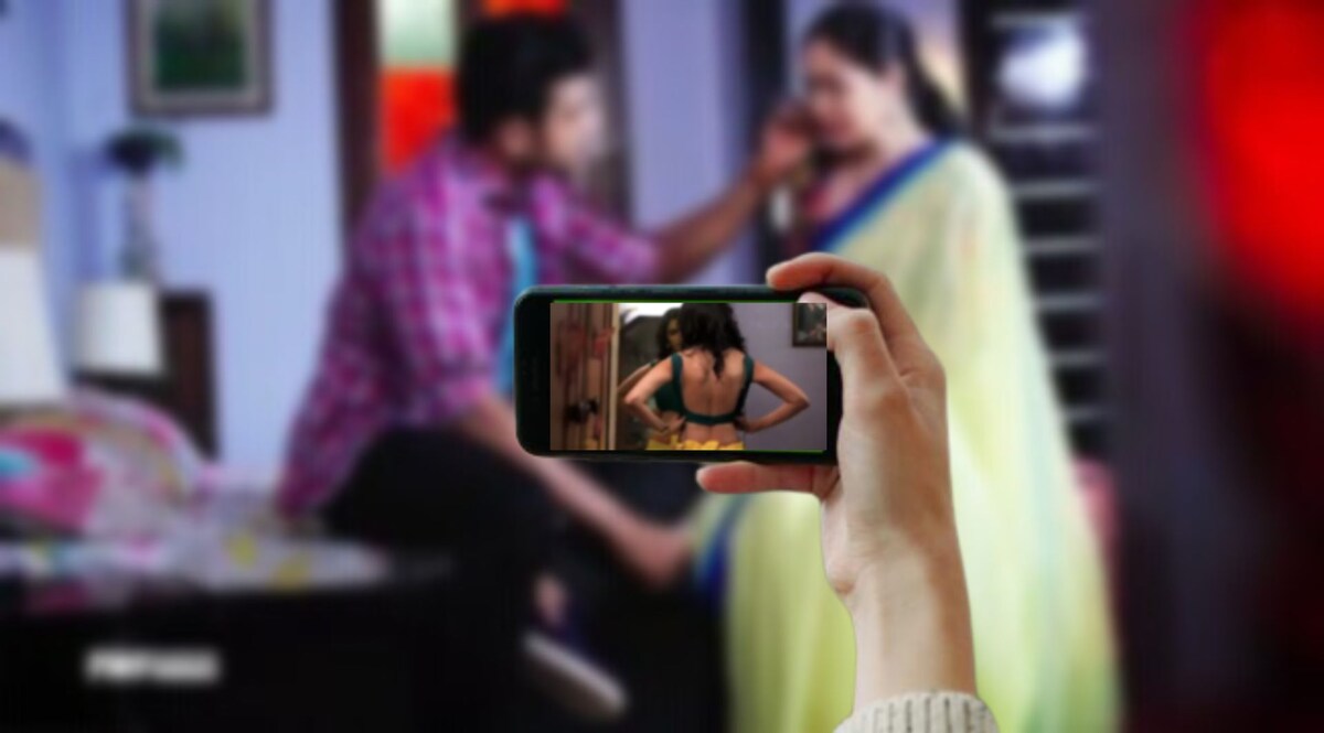 UP Crime: पति मोबाइल पर दिखाता है पोर्न फिल्में, करता है अननेचुरल सेक्स! CrimeTak