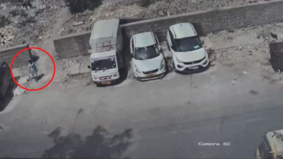 Shraddha Murder Part 2: दिल्ली में एक और फ्रिज में रखी गई इंसानी लाश, पॉलीथिन में फेंके गए टुकड़े Shraddha Murder Part 2: दिल्ली में एक और फ्रिज में रखी गई इंसानी लाश, पॉलीथिन में फेंके गए टुकड़े