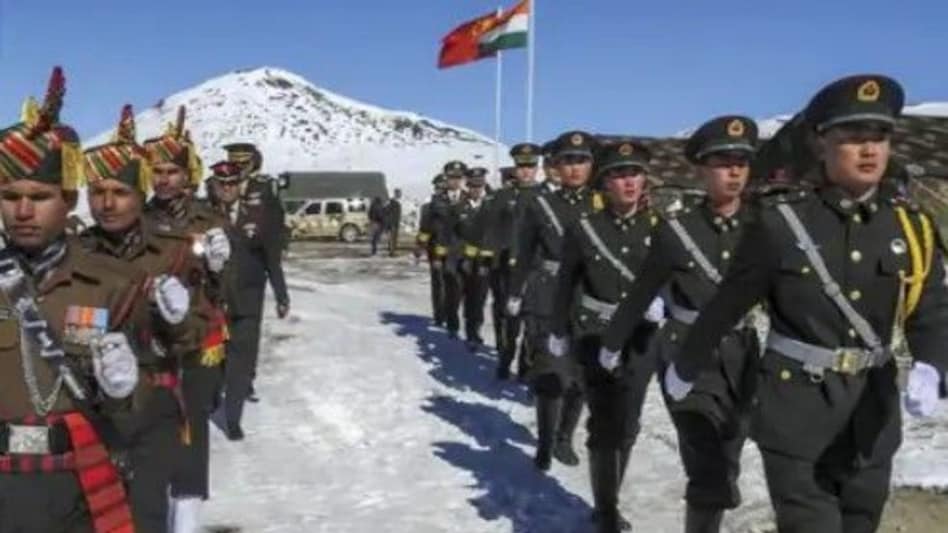India China : अरुणाचल प्रदेश में 300 चीनी सैनिक कर थे घुसपैठ, भारतीय सैनिकों ने दिया मुंहतोड़ जवाब India China : अरुणाचल प्रदेश में 300 चीनी सैनिक कर थे घुसपैठ, भारतीय सैनिकों ने दिया मुंहतोड़ जवाब