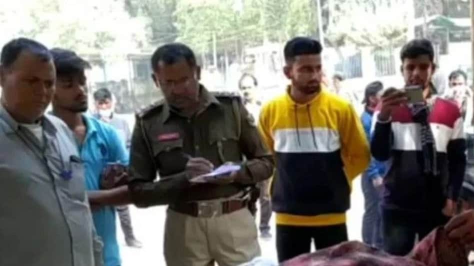 Murder : 'तुम्हारा चरित्र खराब है' ये कहा तो मुर्गा काटने वाले चाकू से हाथ, कान, ब्रेस्ट काट दिए Murder : 'तुम्हारा चरित्र खराब है' ये कहा तो मुर्गा काटने वाले चाकू से हाथ, कान, ब्रेस्ट काट दिए