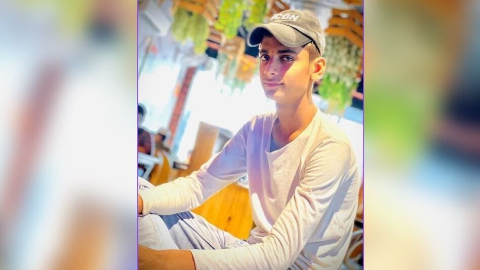 UP Crime: घर से बुलाकर दसवीं के छात्र की गोली मारकर हत्या, दोस्तों ने किया कत्ल UP Crime: घर से बुलाकर दसवीं के छात्र की गोली मारकर हत्या, दोस्तों ने किया कत्ल