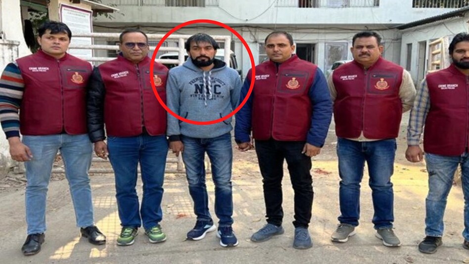 Delhi Crime: सुशील पहलवान का साथी रेसलर गिरफ्तार, रेप और किडनैपिंग का आरोप Delhi Crime: सुशील पहलवान का साथी रेसलर गिरफ्तार, रेप और किडनैपिंग का आरोप