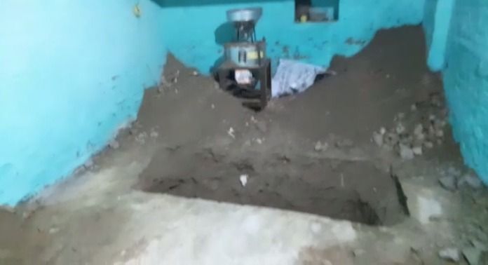 Haryana Crime: प्रेमिका के पति की हत्या कर लाश घर में दफनाई, ऊपर बनाया पक्का फर्श CrimeTak