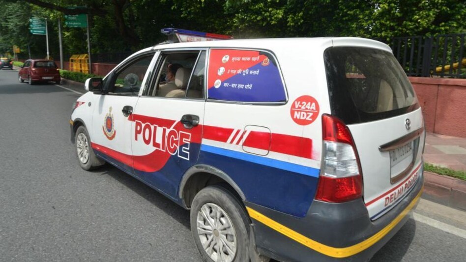 गिरजाघर पर हमले का वायरल वीडियो ग़लत, दिल्ली पुलिस ने कहा सब बकवास है गिरजाघर पर हमले का वायरल वीडियो ग़लत, दिल्ली पुलिस ने कहा सब बकवास है