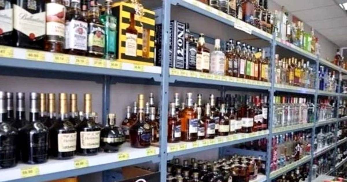 Bihar Spurious Liquor: 74 मौतों के बाद बिहार में छापा मारने पहुंची पुलिस पर शराब माफिया का हमला