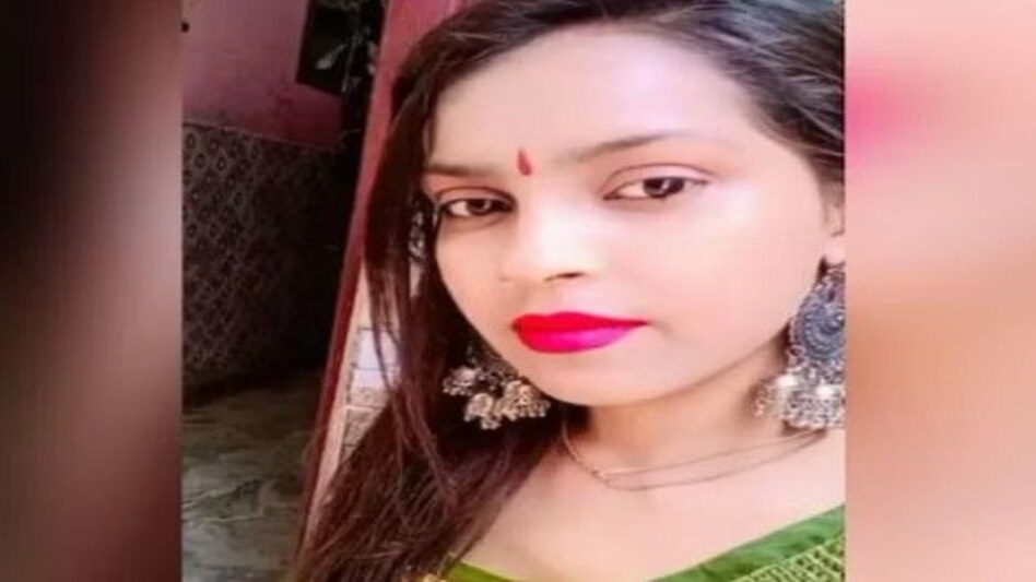 Delhi Murder : कंझावला केस में अब दिल्ली पुलिस ने भी माना, 'अंजलि का हुआ मर्डर', इस आरोपी को मिली बेल Delhi Murder : कंझावला केस में अब दिल्ली पुलिस ने भी माना, 'अंजलि का हुआ मर्डर', इस आरोपी को मिली ब...