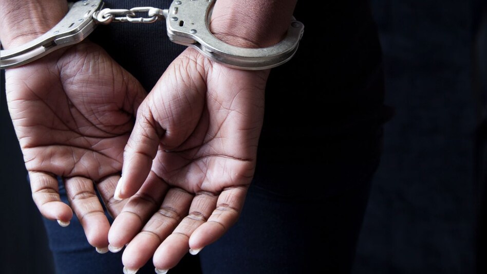 Crime News : बेंगलुरु में अवैध रूप से रह रही पाकिस्तानी महिला गिरफ्तार Crime News : बेंगलुरु में अवैध रूप से रह रही पाकिस्तानी महिला गिरफ्तार