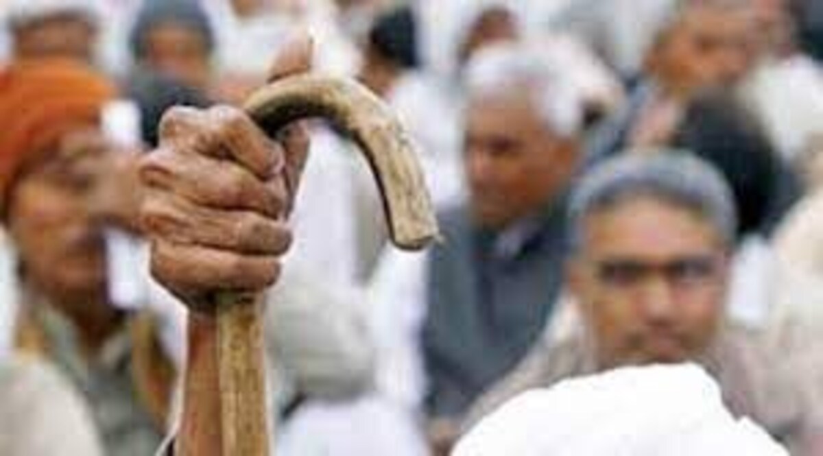 Viral News : खाप पंचायत का अजीब फरमान, इस परिवार को कोई दुकानदार राशन नहीं देगा, नाई बाल नहीं काटेगा और... CrimeTak