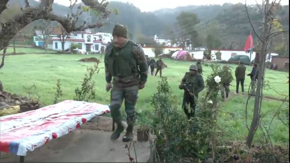 राजौरी में पहले गोलाबारी...अब हुआ IED ब्लास्ट, पांच घायल राजौरी में पहले गोलाबारी...अब हुआ IED ब्लास्ट, पांच घायल