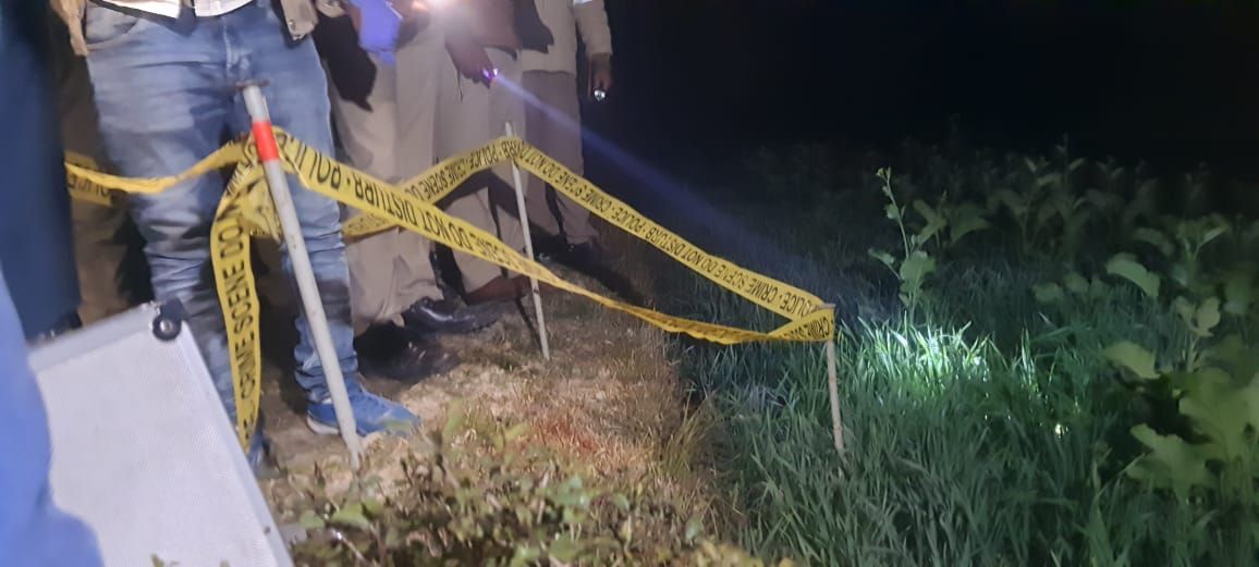 UP Crime: भदोही 18 साल की लड़की की गोली मारकर हत्या, आरोपी फरार UP Crime: भदोही 18 साल की लड़की की गोली मारकर हत्या, आरोपी फरार