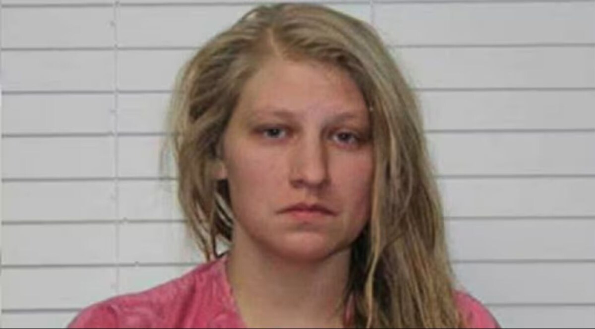 Rape News: महिला टीचर ने किया 16 साल के स्टूडेंट का रेप, 'बोली- अच्छे नंबर दूंगी' CrimeTak