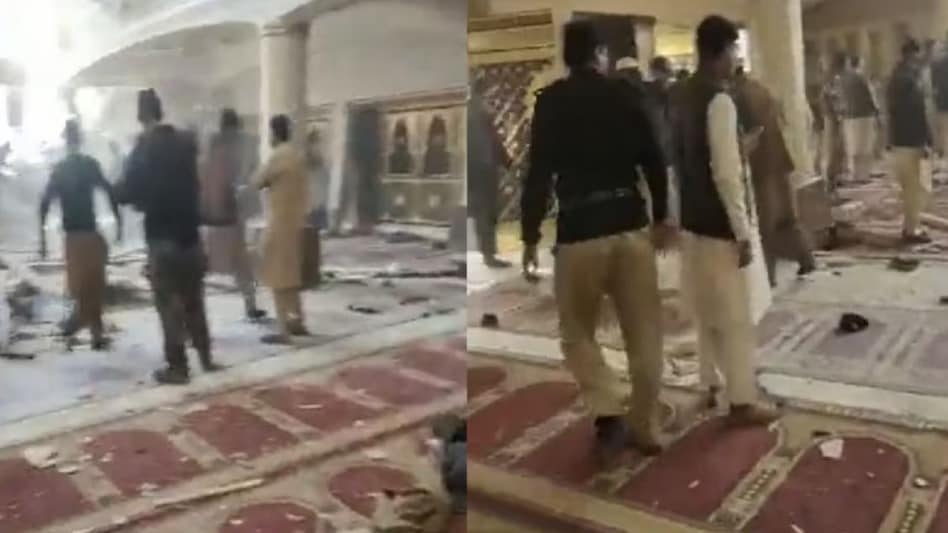 World News: पेशावर में मस्जिद से आत्मघाती हमलावर का सिर बरामद, 93 की मौत World News: पेशावर में मस्जिद से आत्मघाती हमलावर का सिर बरामद, 93 की मौत