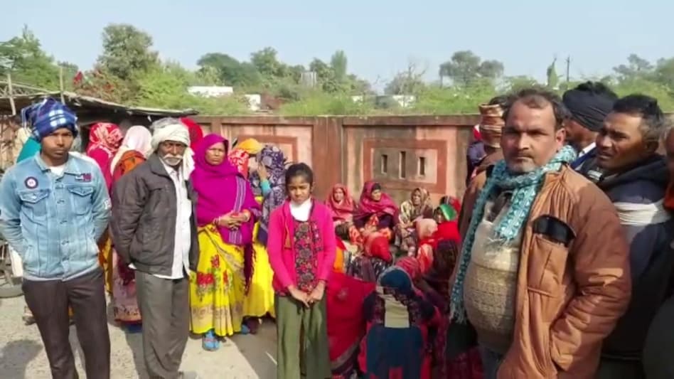 Crime: पति ने पहले छत से गिराकर मार डाला फिर हॉस्पिटल ले जाकर कहा डॉक्टर साहब इसे बचा लो Crime: पति ने पहले छत से गिराकर मार डाला फिर हॉस्पिटल ले जाकर कहा डॉक्टर साहब इसे बचा लो