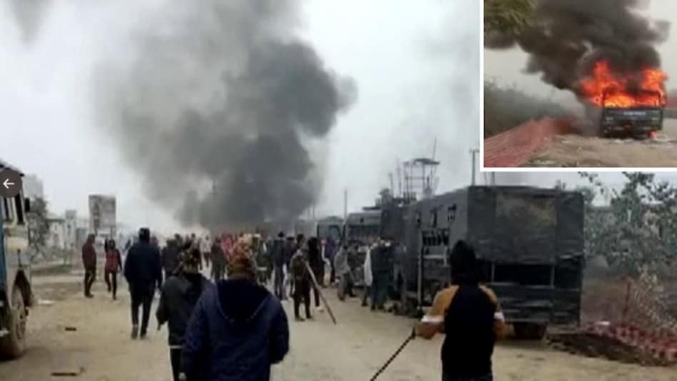 Buxer Protest: एक्शन में आई बिहार पुलिस, 250 लोगों पर हिंसा भड़काने का लगाया इल्ज़ाम Buxer Protest: एक्शन में आई बिहार पुलिस, 250 लोगों पर हिंसा भड़काने का लगाया इल्ज़ाम