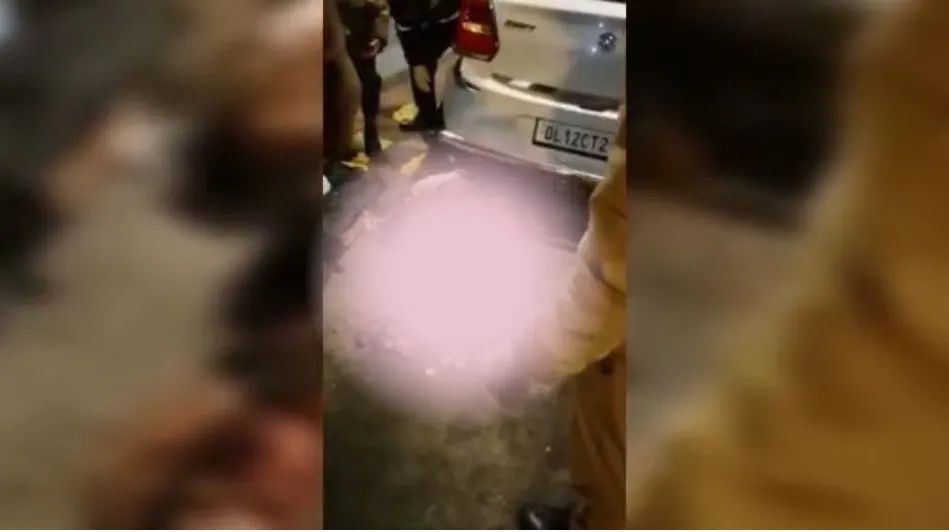 UP Crime: कार से 10 किलोमीटर तक खींचते ले गए लाश, यमुना एक्सप्रेस-वे पर हुआ खौफनाक हादसा