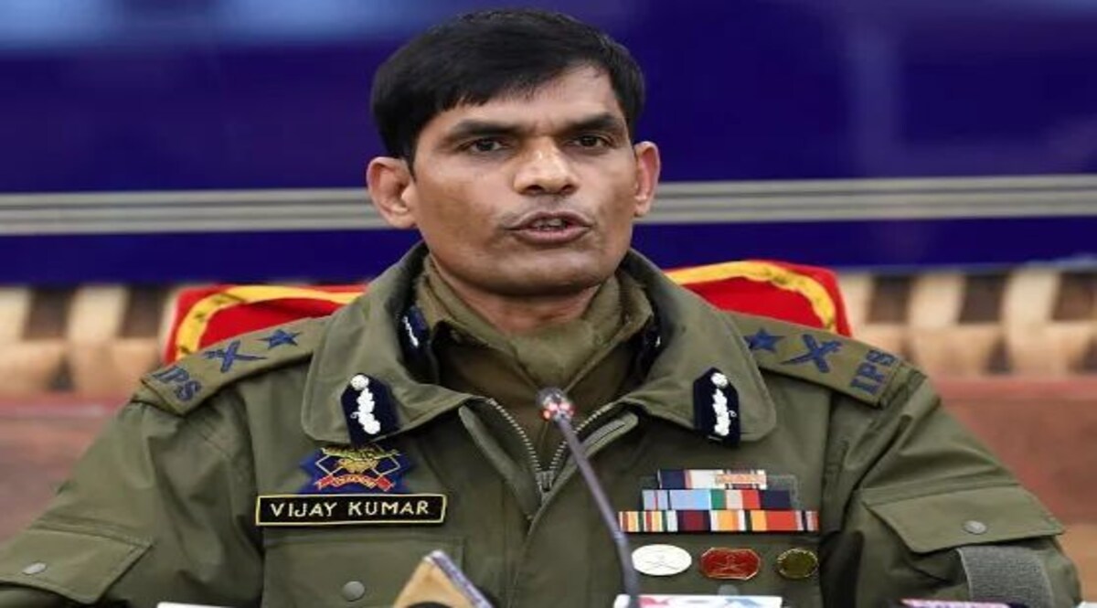 PULWAMA ATTACK : चार साल बाद भी फरार हैं पुलवामा हमले के चार कसूरवार आतंकी जम्मू कश्मीर पुलिस के ADGP विजय कुमार