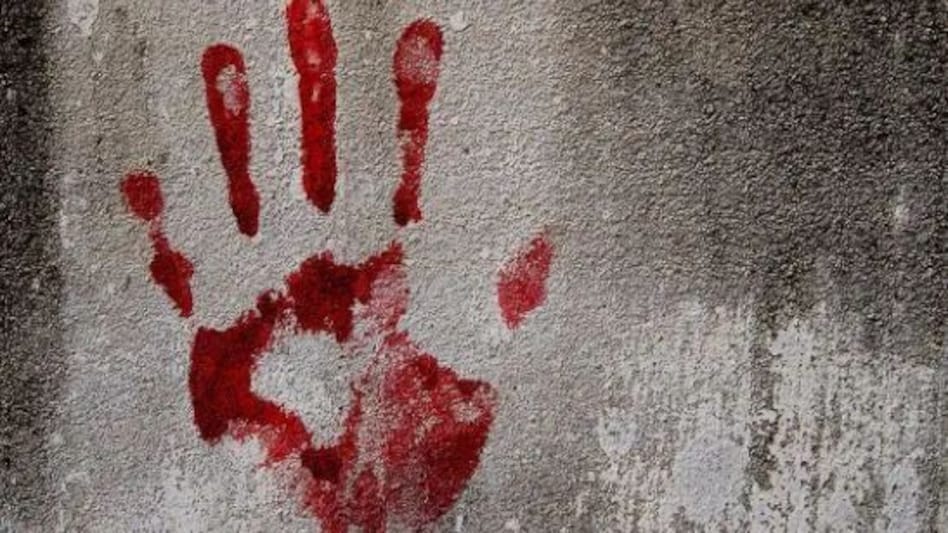 Delhi Crime News: दिल्ली के मुंडका में एक शख्स के सिर में गोली मारी, हुई मौत Delhi Crime News: दिल्ली के मुंडका में एक शख्स के सिर में गोली मारी, हुई मौत