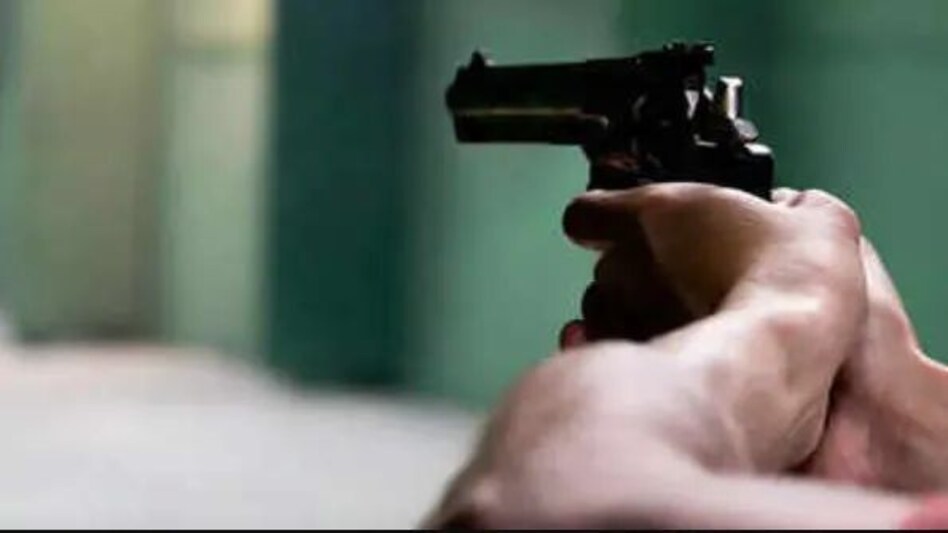 Crime News: नक्सलियों ने की सेना के जवान की गोली मारकर हत्या Crime News: नक्सलियों ने की सेना के जवान की गोली मारकर हत्या