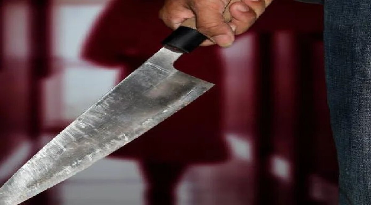 Murder News: दोस्त ने गर्लफ्रेंड को कर दिया मैसेज तो सनकी आशिक ने काटा उसका प्राइवेट पार्ट, दिल बाहर निकाल फेंका Social Media