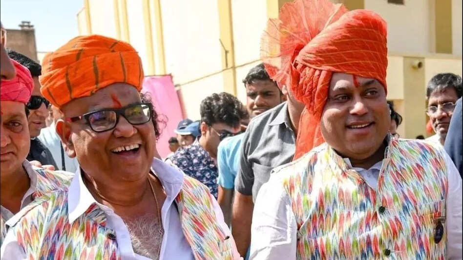 Satish Kaushik : सतीश कौशिक के दोस्त कारोबारी विकास मालू से दिल्ली पुलिस ने की पूछताछ Satish Kaushik : सतीश कौशिक के दोस्त कारोबारी विकास मालू से दिल्ली पुलिस ने की पूछताछ
