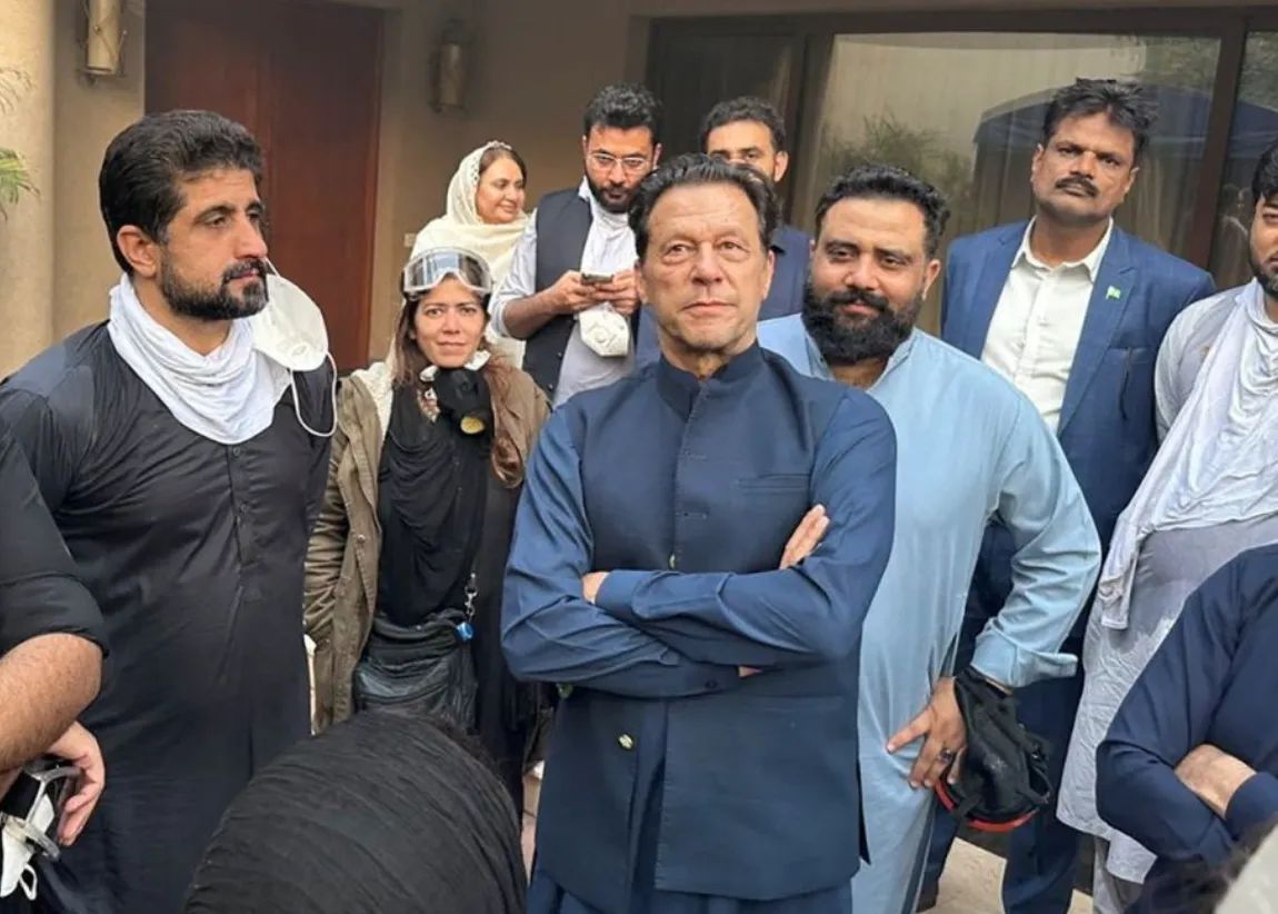 Pakistan Former Prime Minister: अदालत ने इमरान को आतंकवाद के आठ मामलों में जमानत दी Pakistan Former Prime Minister: अदालत ने इमरान को आतंकवाद के आठ मामलों में जमानत दी