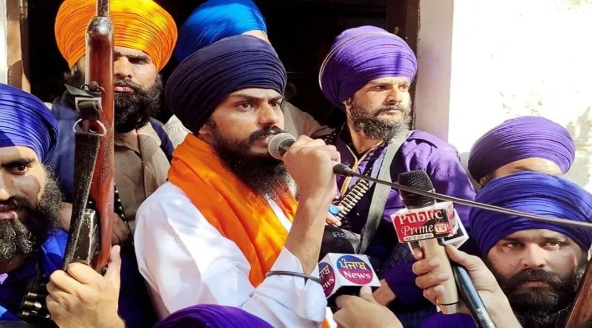 Amritpal Singh: कहां है अमृतपाल? पुलिस की आंखों में धूल झोंक कर हुआ फरार Social Media