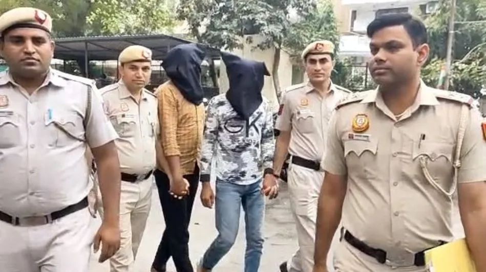 Delhi Crime: फर्जी वीजा के नाम पर बेरोजगारों से लाखों की ठगी, जालसाजों के इंटरनेशनल गिरोह का भंडाफो...