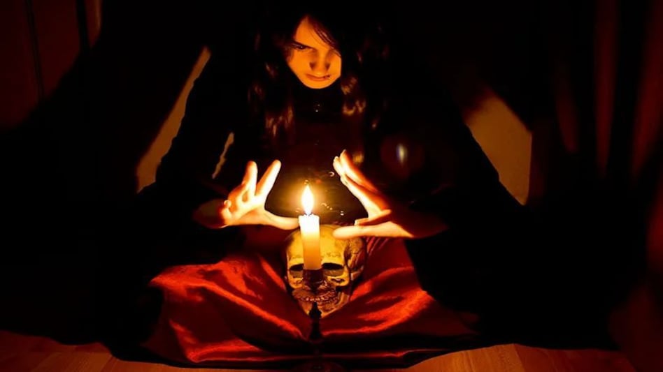 UP News: नाजायज रिश्ते के चक्कर में मां ने ली बच्चों की जान, तंत्र-मंत्र से की हत्या और नहर में फेंका UP News: नाजायज रिश्ते के चक्कर में मां ने ली बच्चों की जान, तंत्र-मंत्र से की हत्या और नहर में फें...