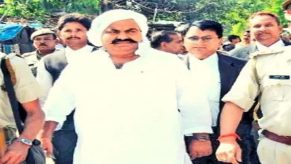 Atiq Ahmed News: ऐसे बीती जेल में अतीक की रात! Atiq Ahmed News: ऐसे बीती जेल में अतीक की रात!