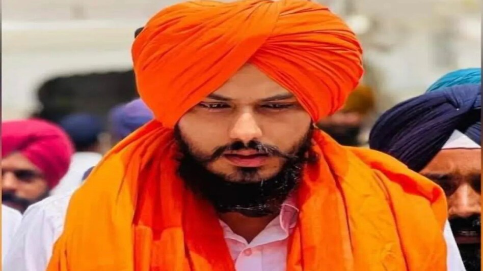 Punjab Amritpal Case: अमृतपाल को लेकर नेपाल में हाई अलर्ट, नेपाल से दुबई, कतर, सिंगापुर या बैंकॉक भागने की फ़िराक़ में अमृतपाल Punjab Amritpal Case: अमृतपाल को लेकर नेपाल में हाई अलर्ट, नेपाल से दुबई, कतर, सिंगापुर या बैंकॉक भ...