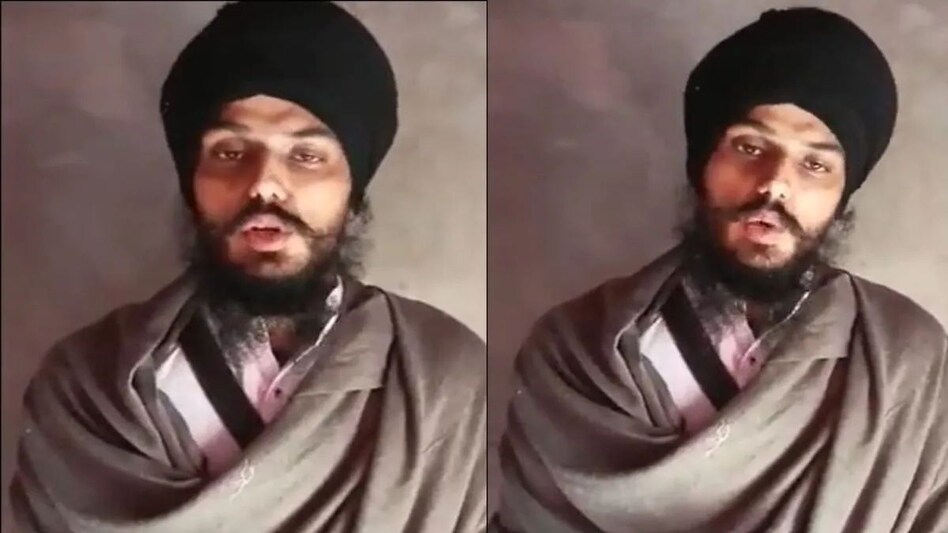 Amritpal Singh Video: अमृतपाल का पुलिस और सिस्टम को खुला चैलेंज, कोई मेरा बाल नहीं..... Amritpal Singh Video: अमृतपाल का पुलिस और सिस्टम को खुला चैलेंज, कोई मेरा बाल नहीं.....