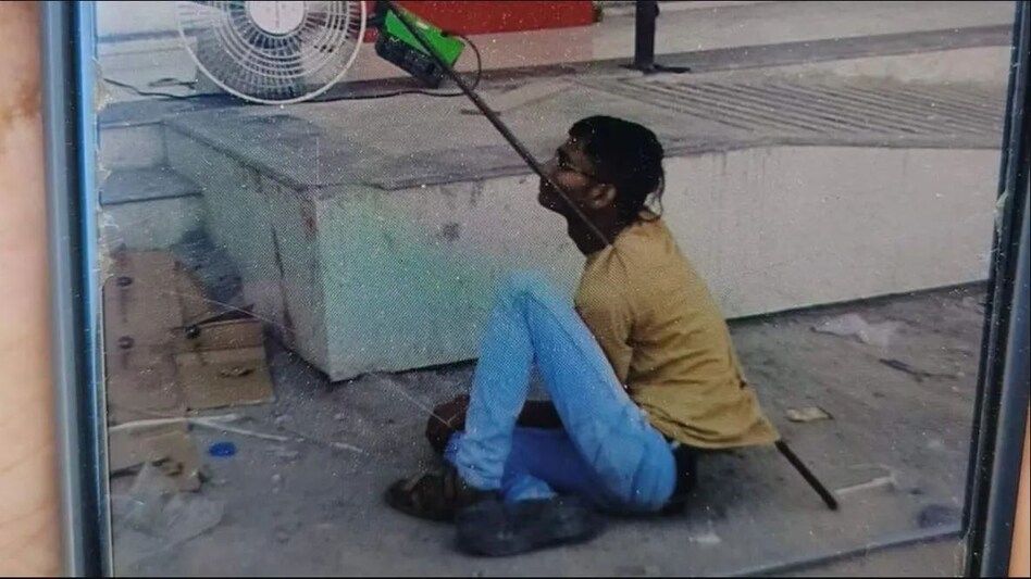 Viral News: आठवीं मंजिल से गिरा सरिया युवक के शरीर से हुआ आर-पार, दिल दहला देने वाली घटना Viral News: आठवीं मंजिल से गिरा सरिया युवक के शरीर से हुआ आर-पार, दिल दहला देने वाली घटना