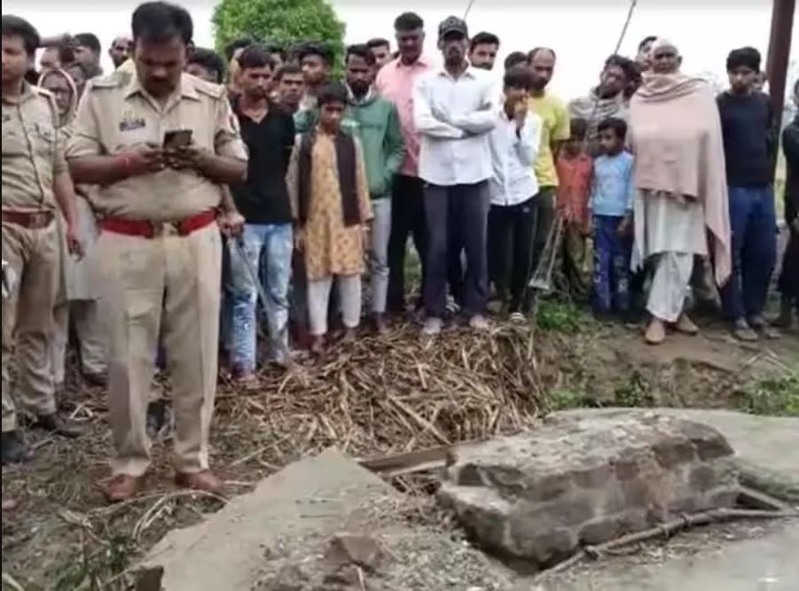 UP News: नवरात्रि में नॉनवेज मांगने पर पत्नी का मर्डर, 8 महीने पहले की थी लव मैरिज Crime News