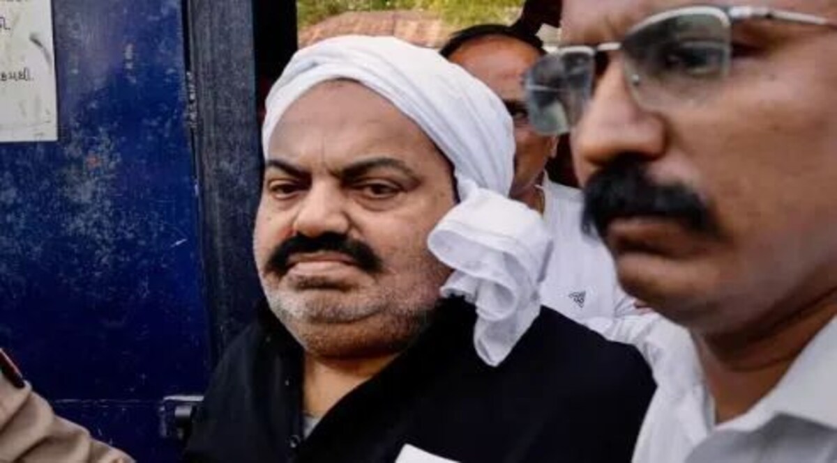 देखें वीडियो - Umesh Pal Singh : फिर अतीक अहमद की पेशी, काफिला रवाना Umesh Pal Singh: Atiq Ahmed produced again, convoy leaves